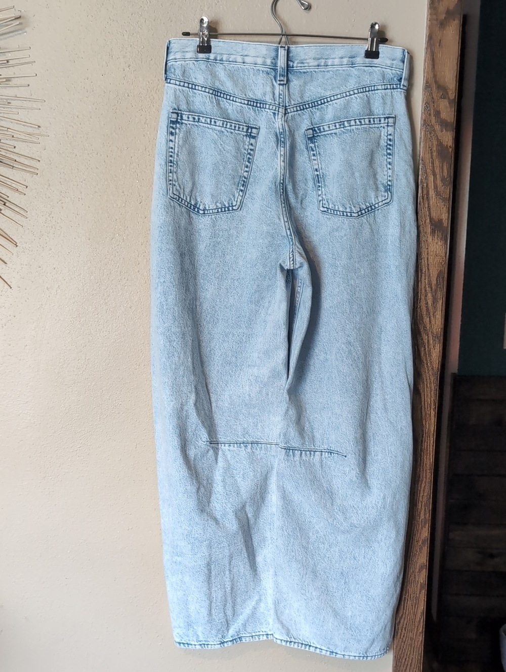GAP Light Wash Blue Wide Leg Barrel Jeans - Picture 10 of 10
